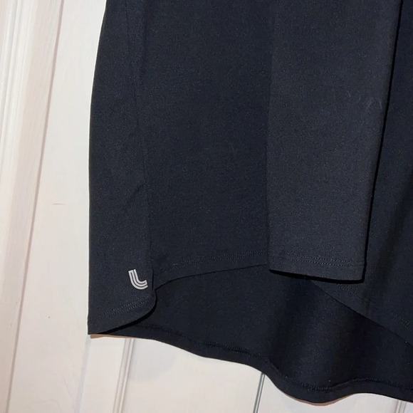 Lole black Athletic Shortsleeved V-neck tunic top Sz M - Picture 11 of 12